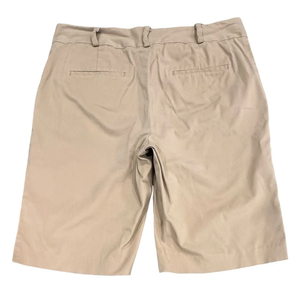 The Perfect Short Size 6 Light Khaki Stretch 10.5” Chino Bermuda Shorts - Picture 4 of 7